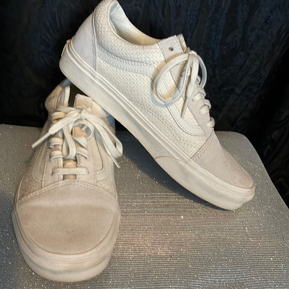 White vans